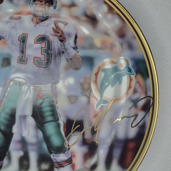 1996 Bradford Exchange Dan Marino NFL Quarterback Club 8" Plate Miami Dolphins - Picture 3 of 11